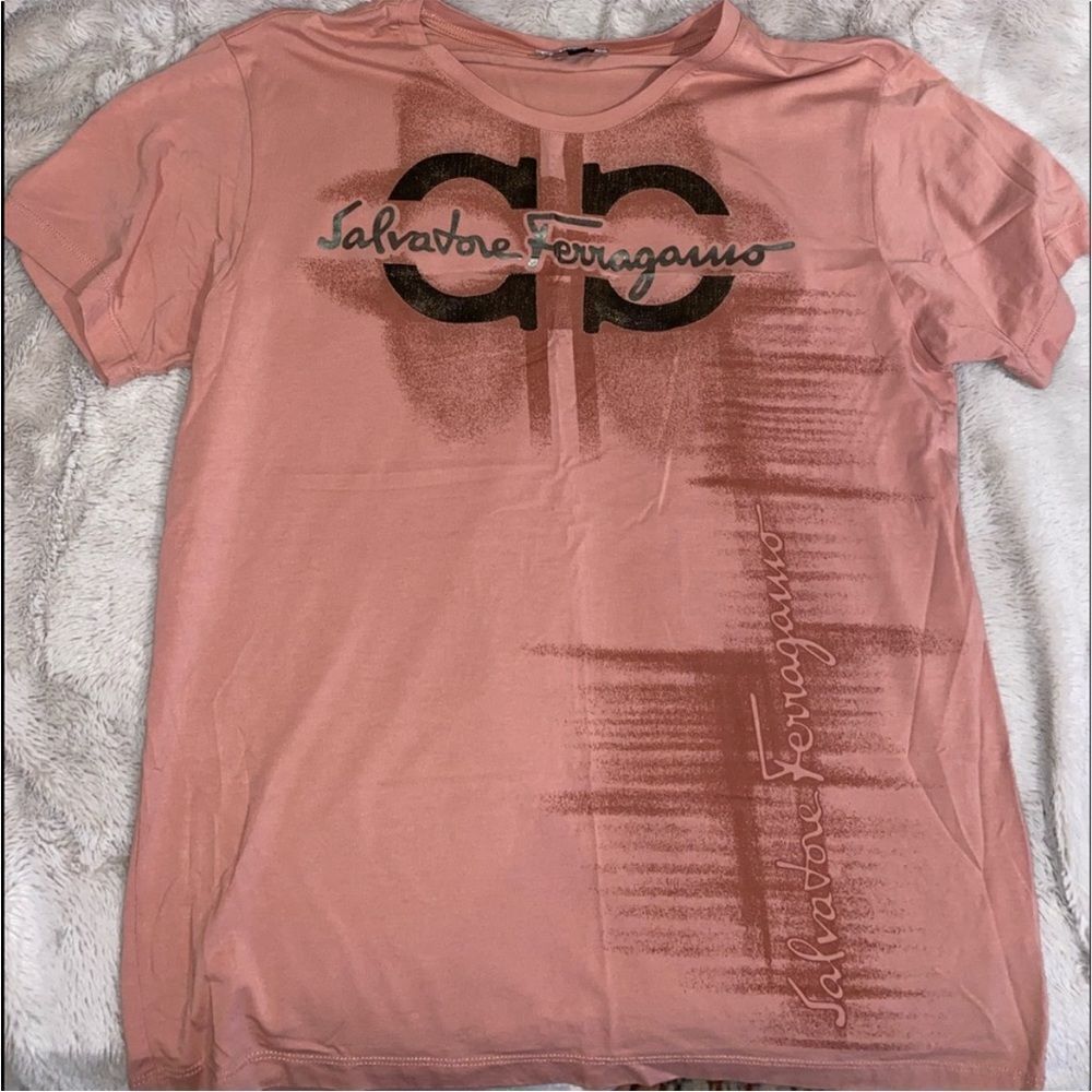 Salvatore Ferragamo T-Shirt Size Medium